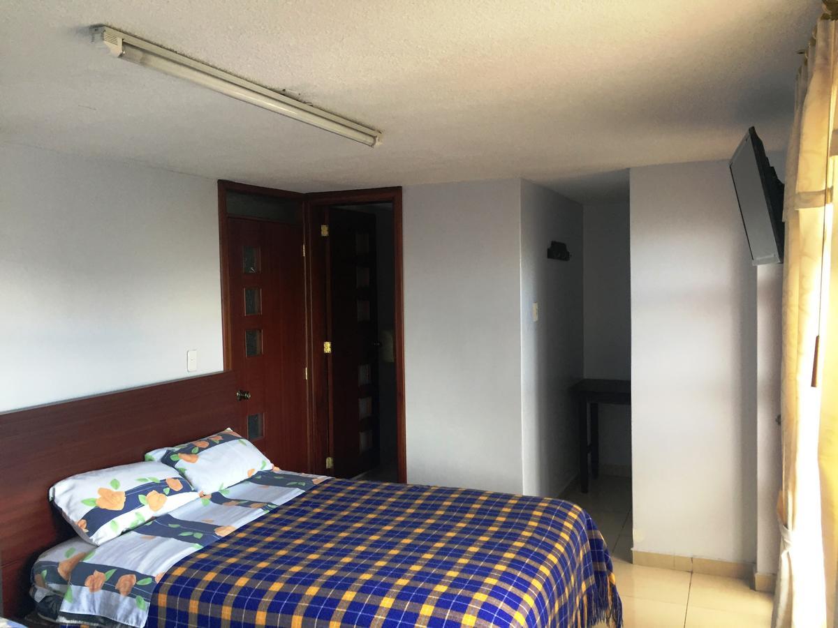 Hostal Runa Pacha Отавало Екстер'єр фото